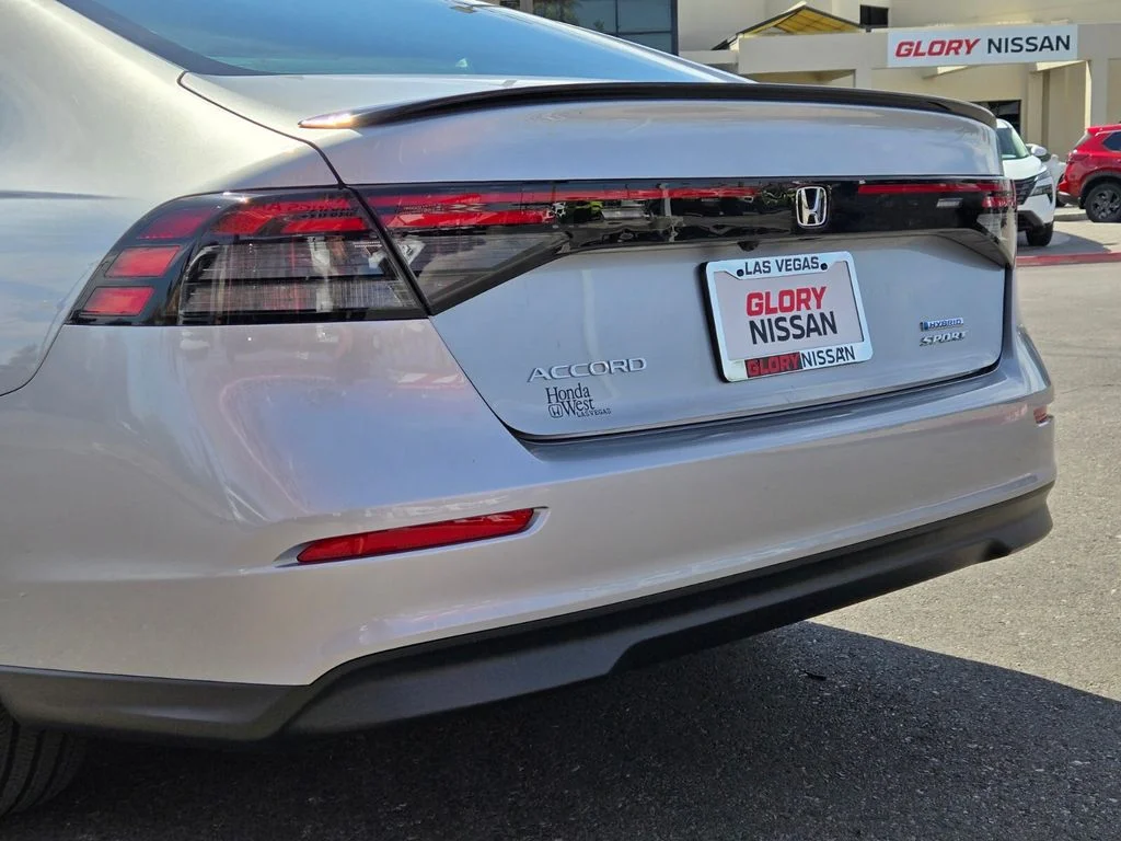Used 2025  Honda Sport image 6