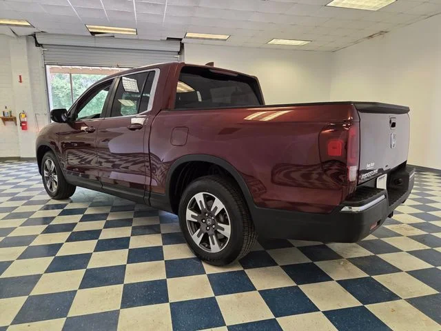 Used 2017 Red Honda RTL image 5