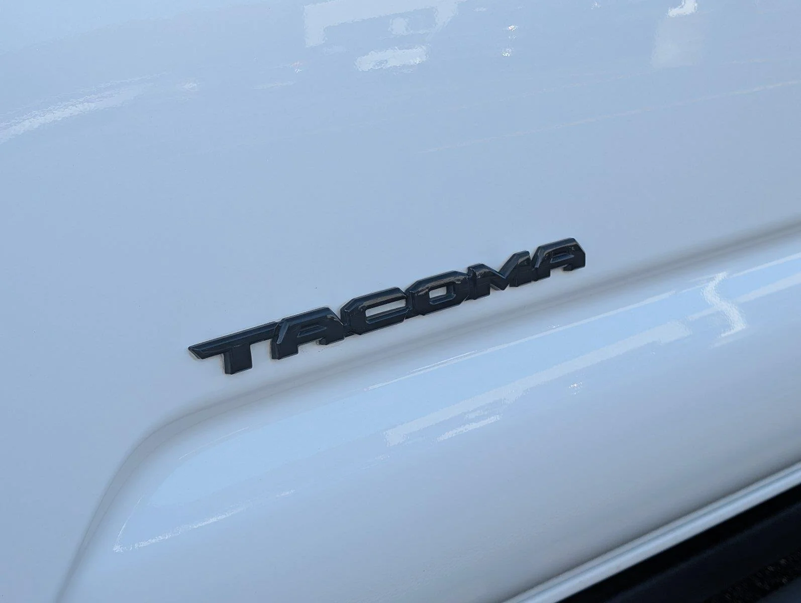 Used 2019 Super White Toyota TRD Off-Road image 9