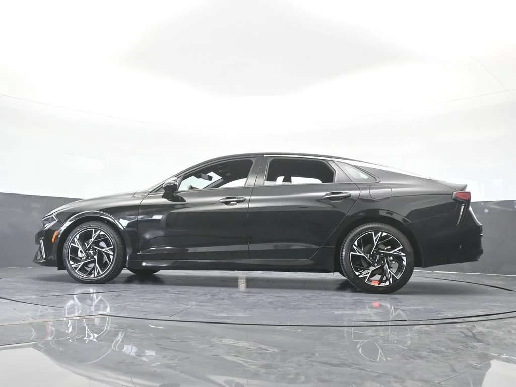 Used 2026 Aurora Black Kia GT-Line image 58