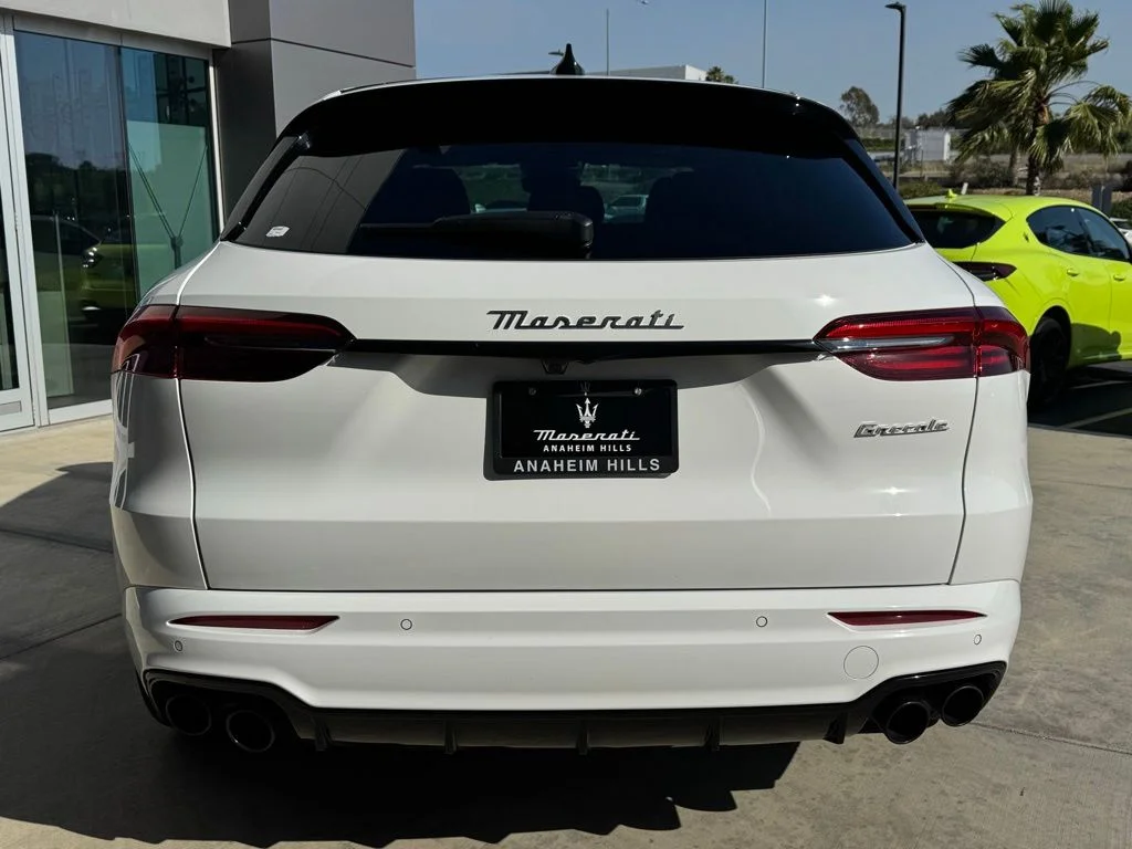 Used 2025 Bianco Maserati Modena image 7