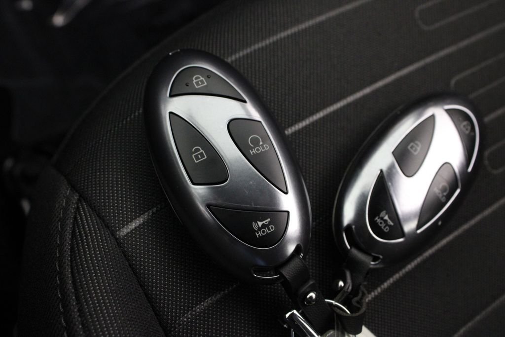 Certified Used 2025 Blue Hyundai SE image 29