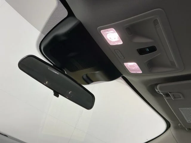New 2026 Oxford White Ford XLT image 23