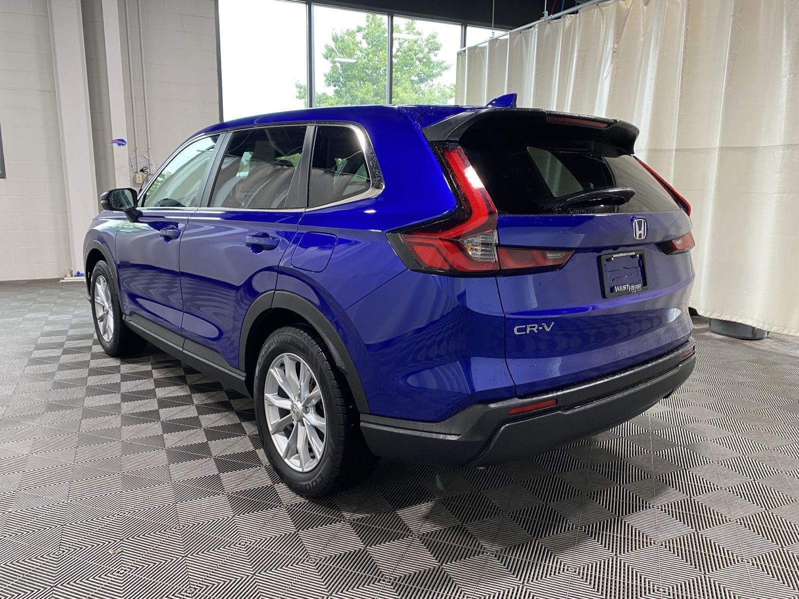 Used 2024 Still Night Pearl Honda EX-L image 5