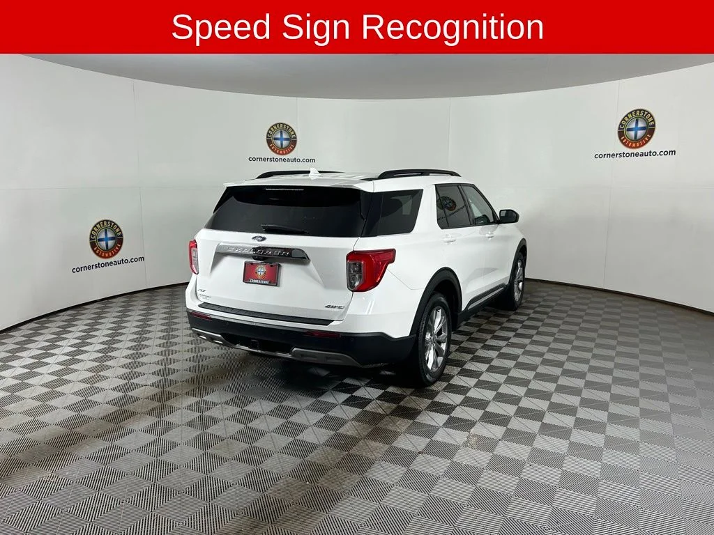 Certified Used 2023 White Metallic Ford XLT image 23