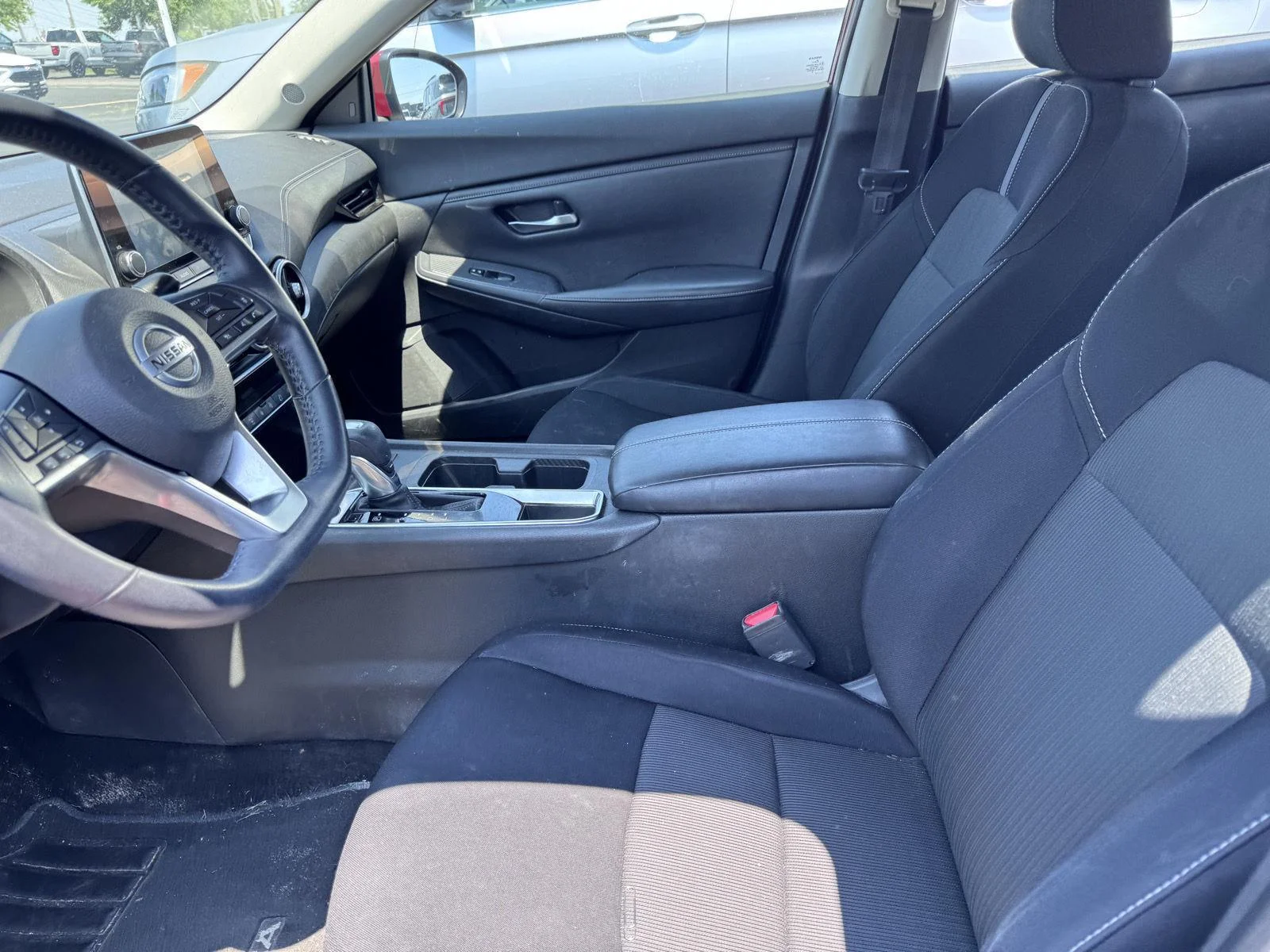 Used 2020 Scarlet Ember Nissan SV image 7