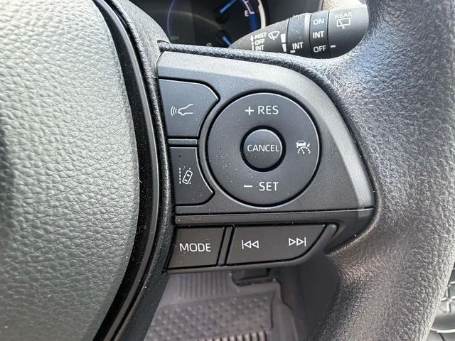 Used 2025 Silver Toyota XLE image 22