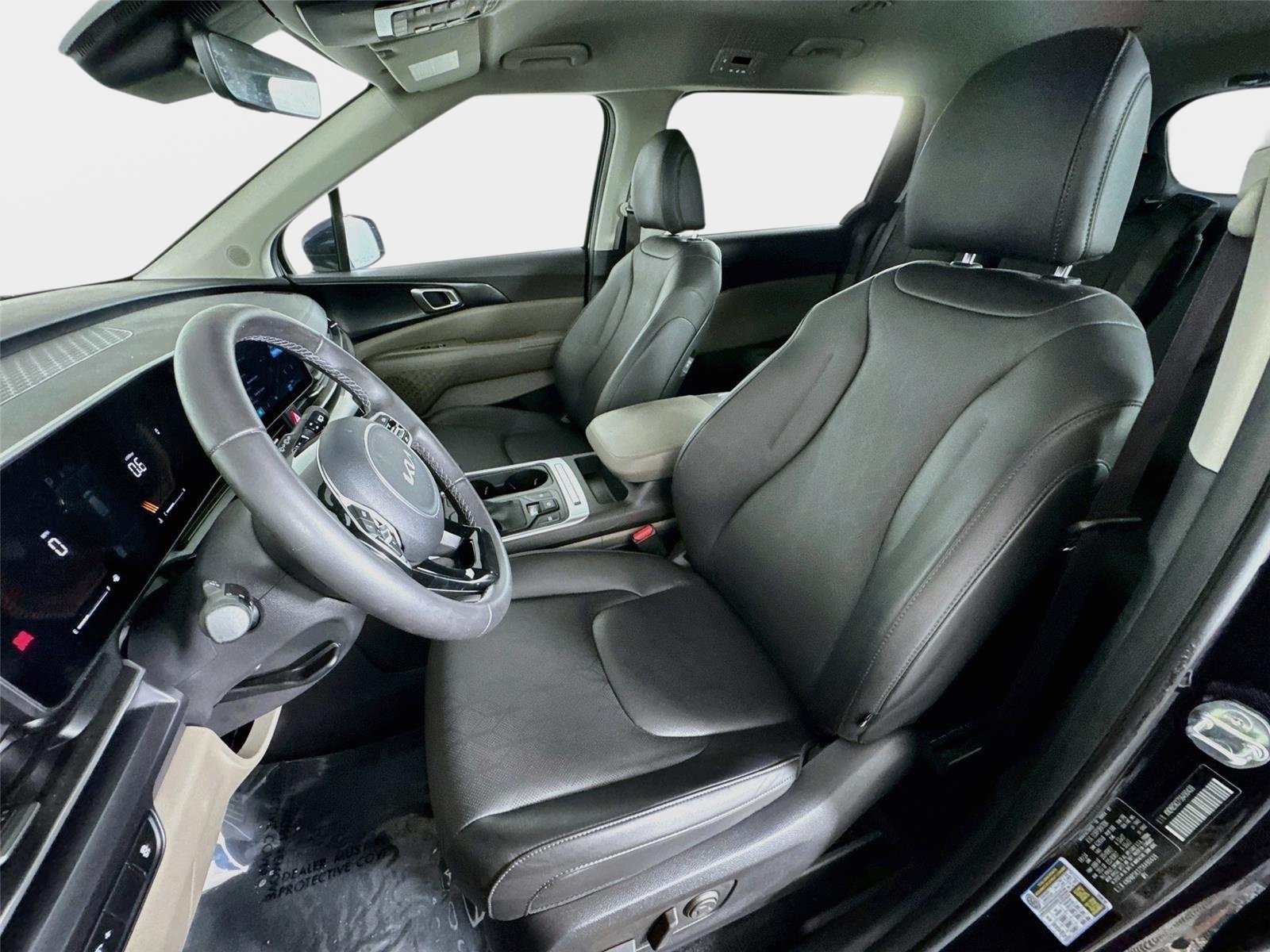 Used 2025 Deep Chroma Blue Kia LXS image 11