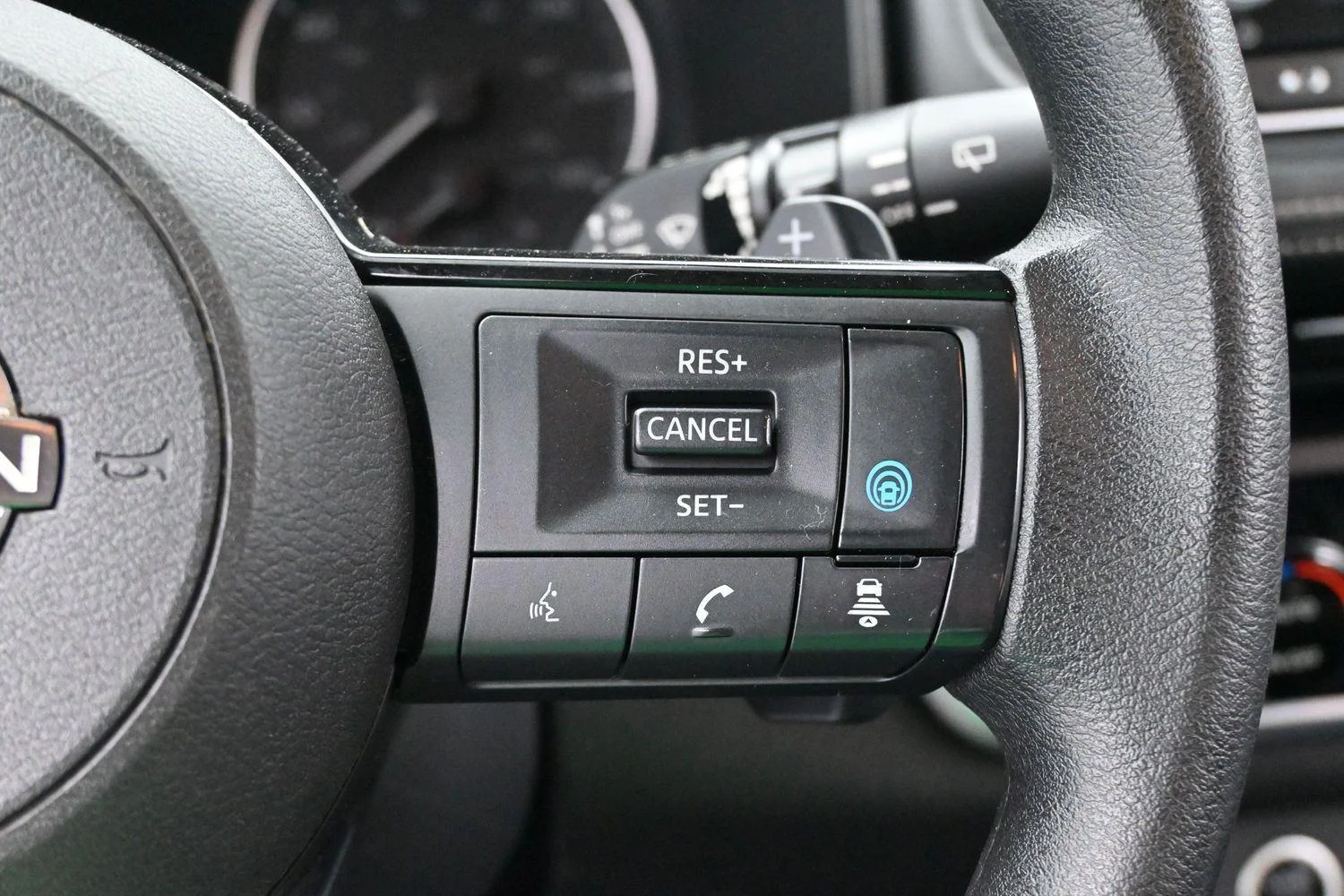 Used 2023 Super Black Nissan SV image 17