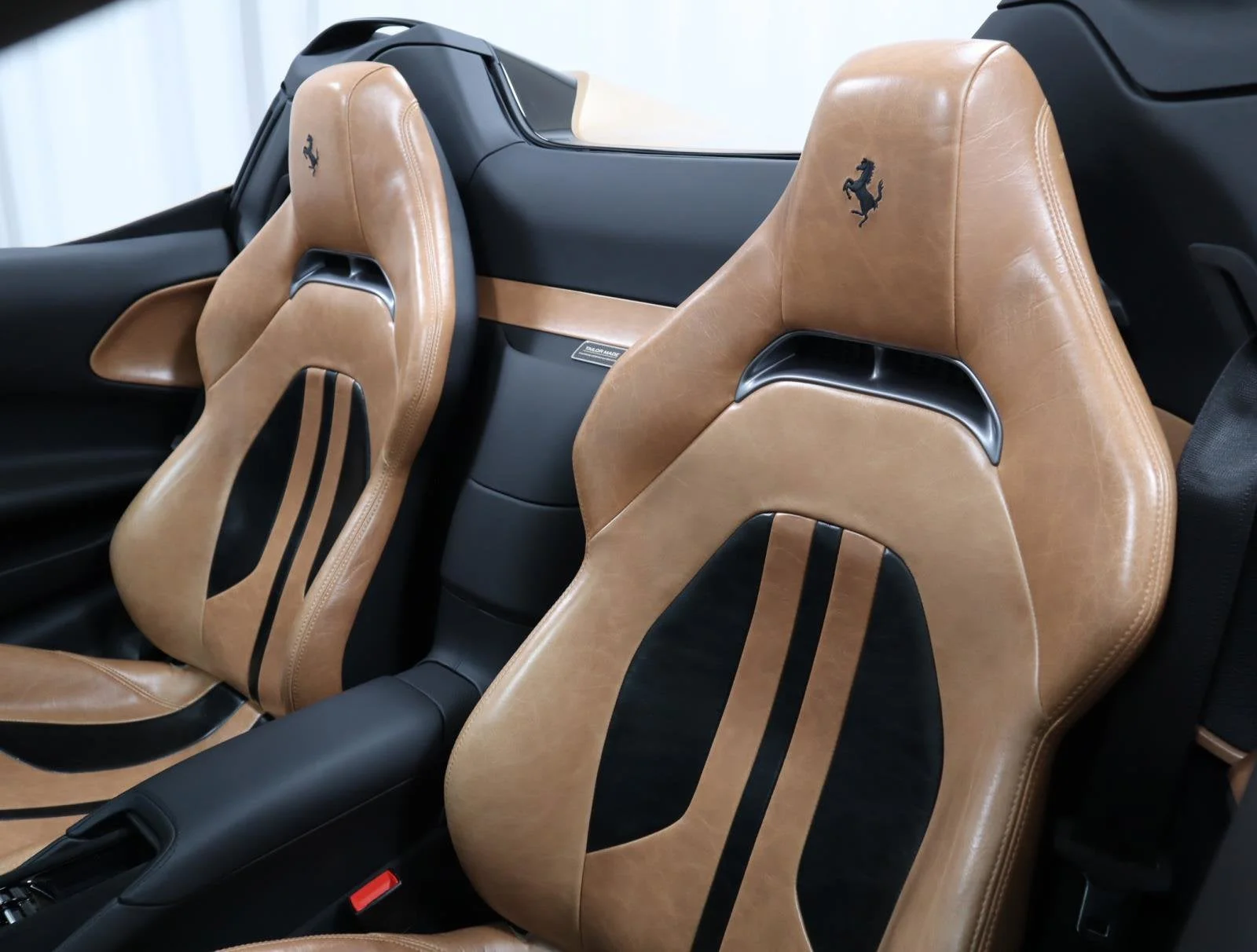 Used 2022 Extra Sample Ferrari  image 10