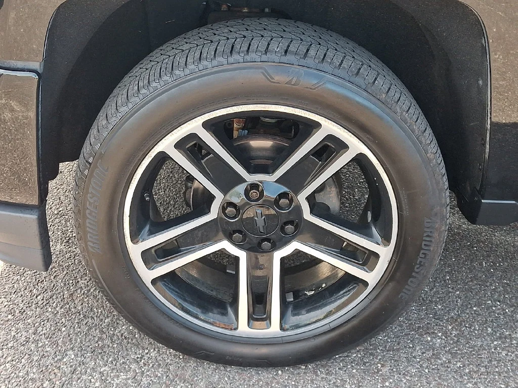 Used 2018 BLACK Chevrolet LT image 29