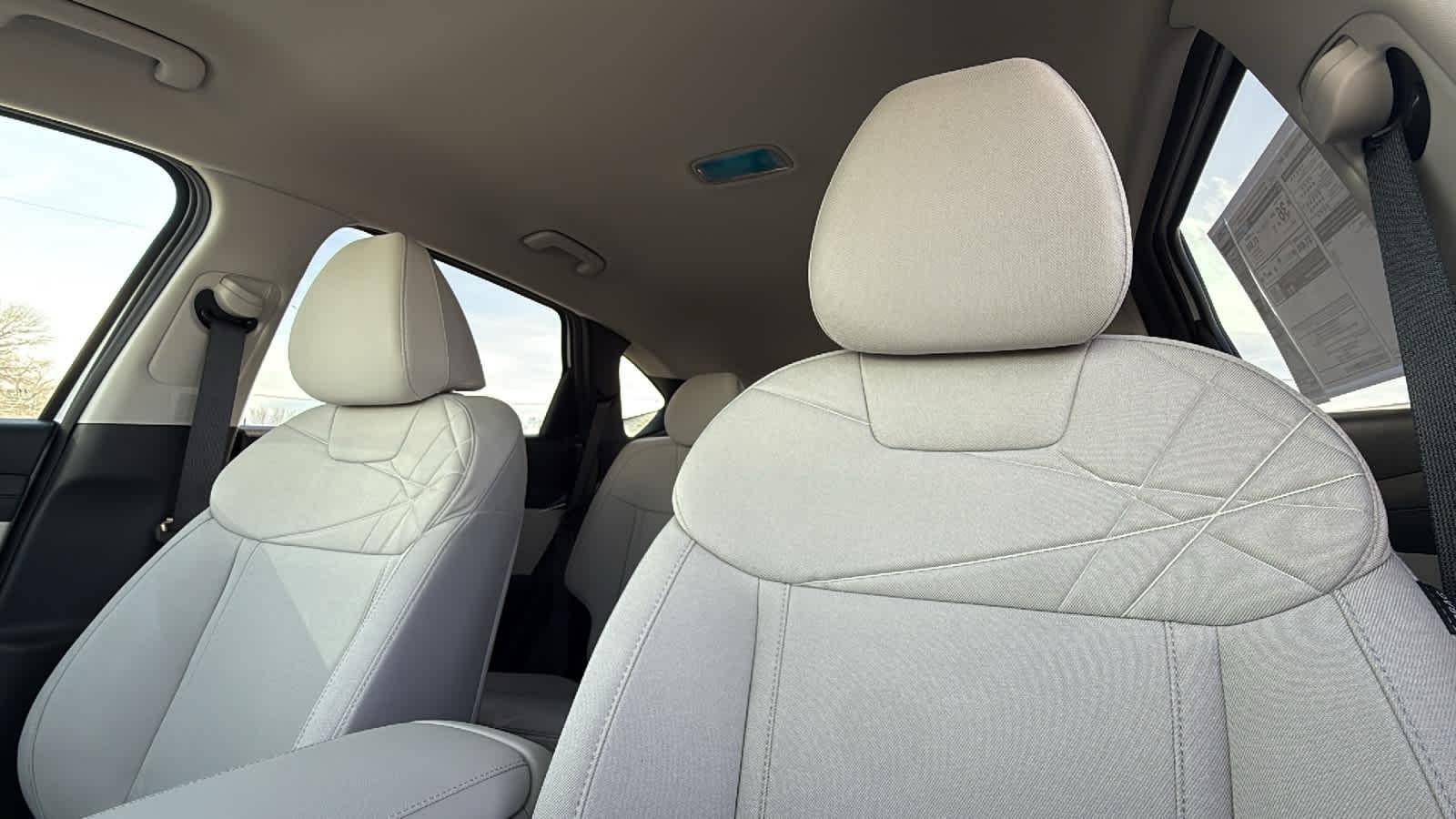New 2026 Creamy White Pearl Hyundai SEL AWD image 41