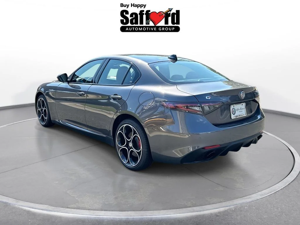 2025 Alfa Romeo Giulia Base - Photo 7