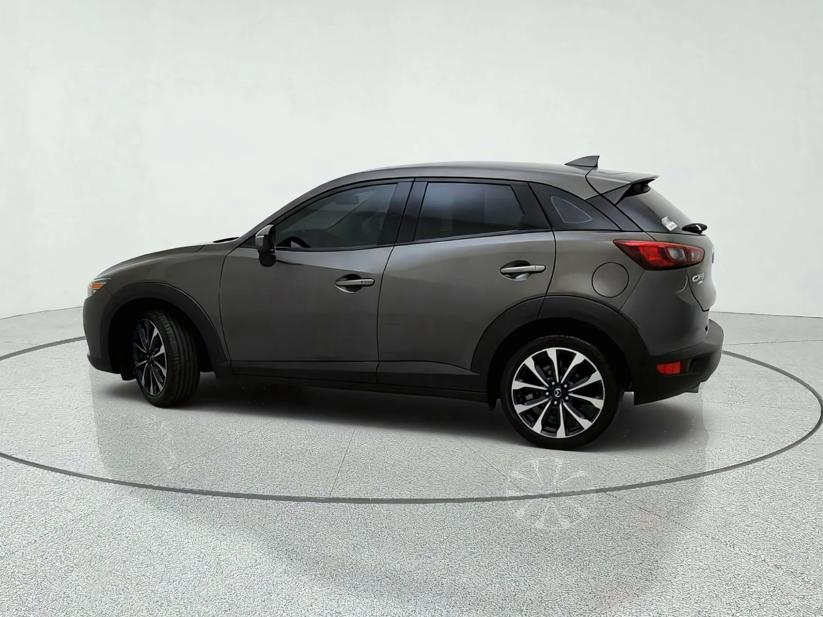 Used 2019 Titanium Flash Mica Mazda Touring image 13