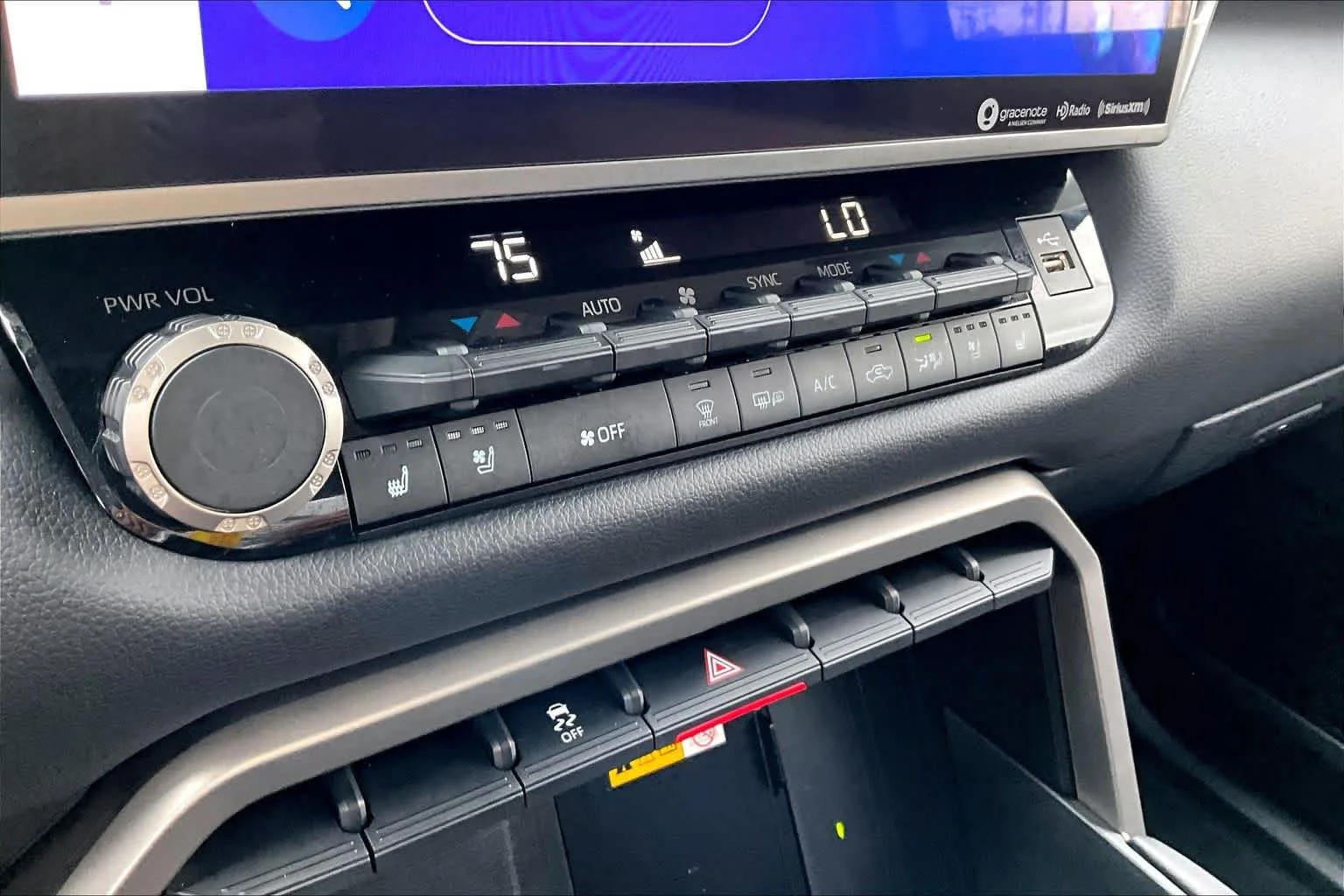 Used 2024 Wind Chill Pearl Toyota Limited Hybrid image 31