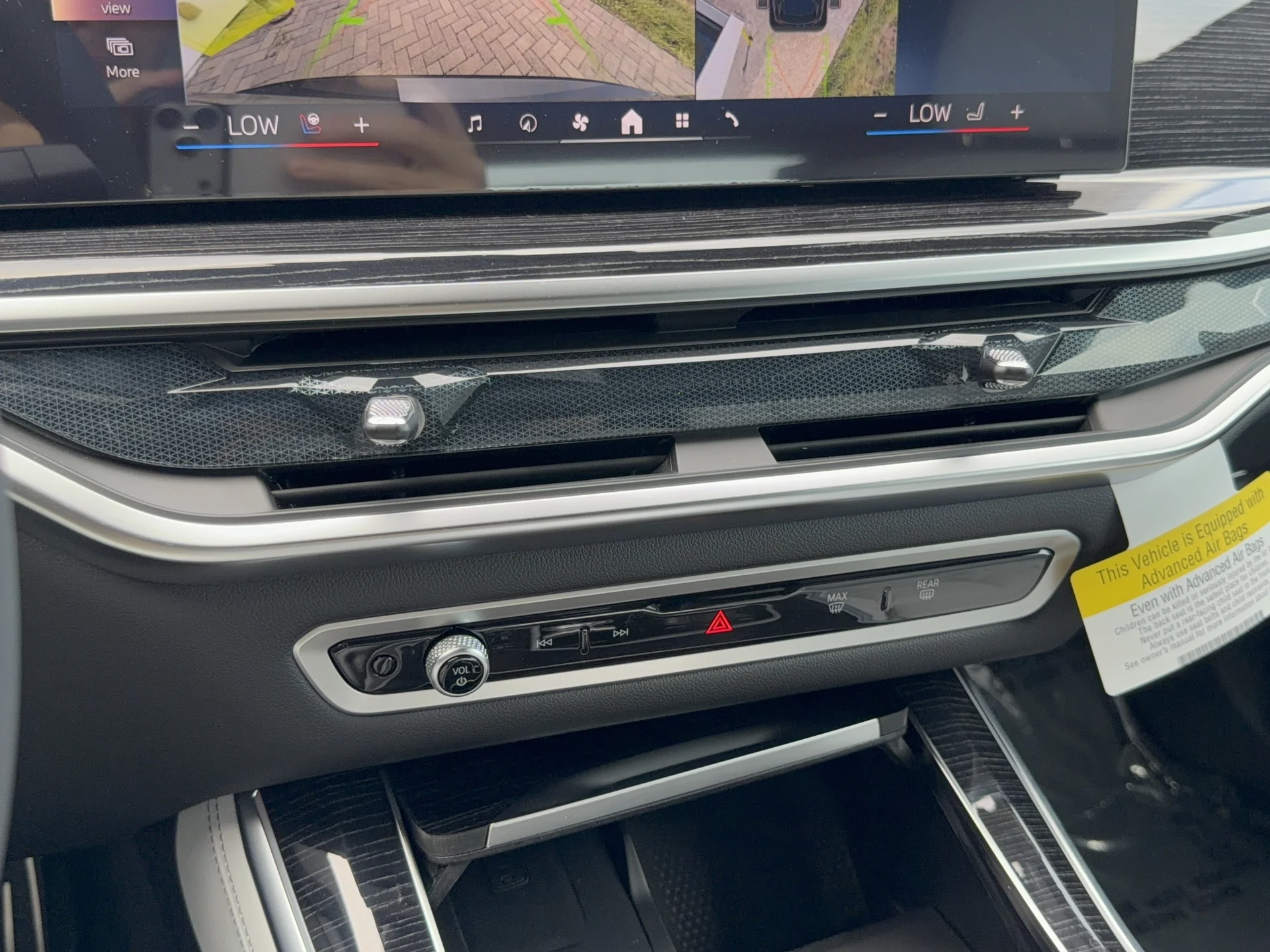New 2026 Carbon Black Metallic BMW xDrive40i image 19