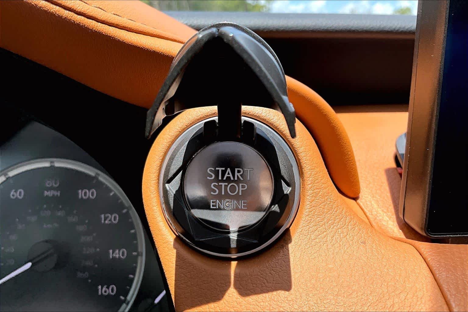 Used 2025 Iridium Lexus F SPORT Design image 33