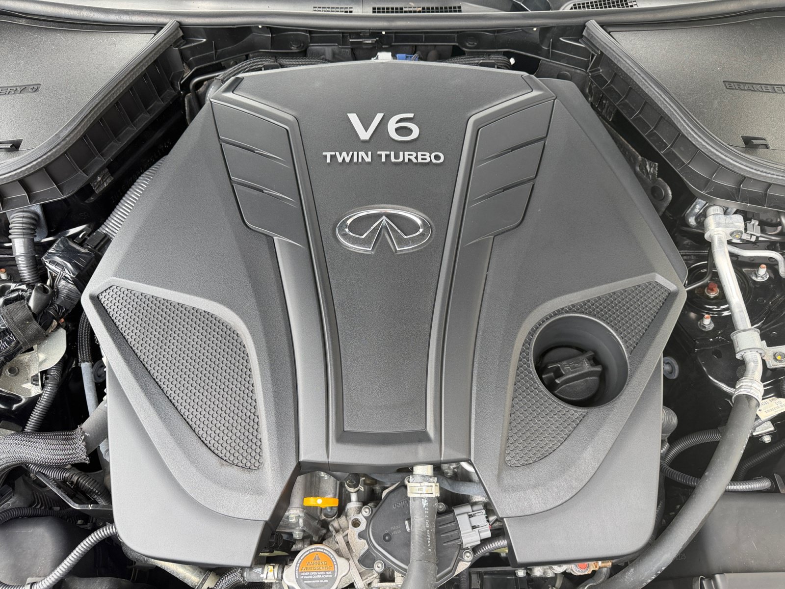 Used 2023 Black Obsidian INFINITI LUXE image 7