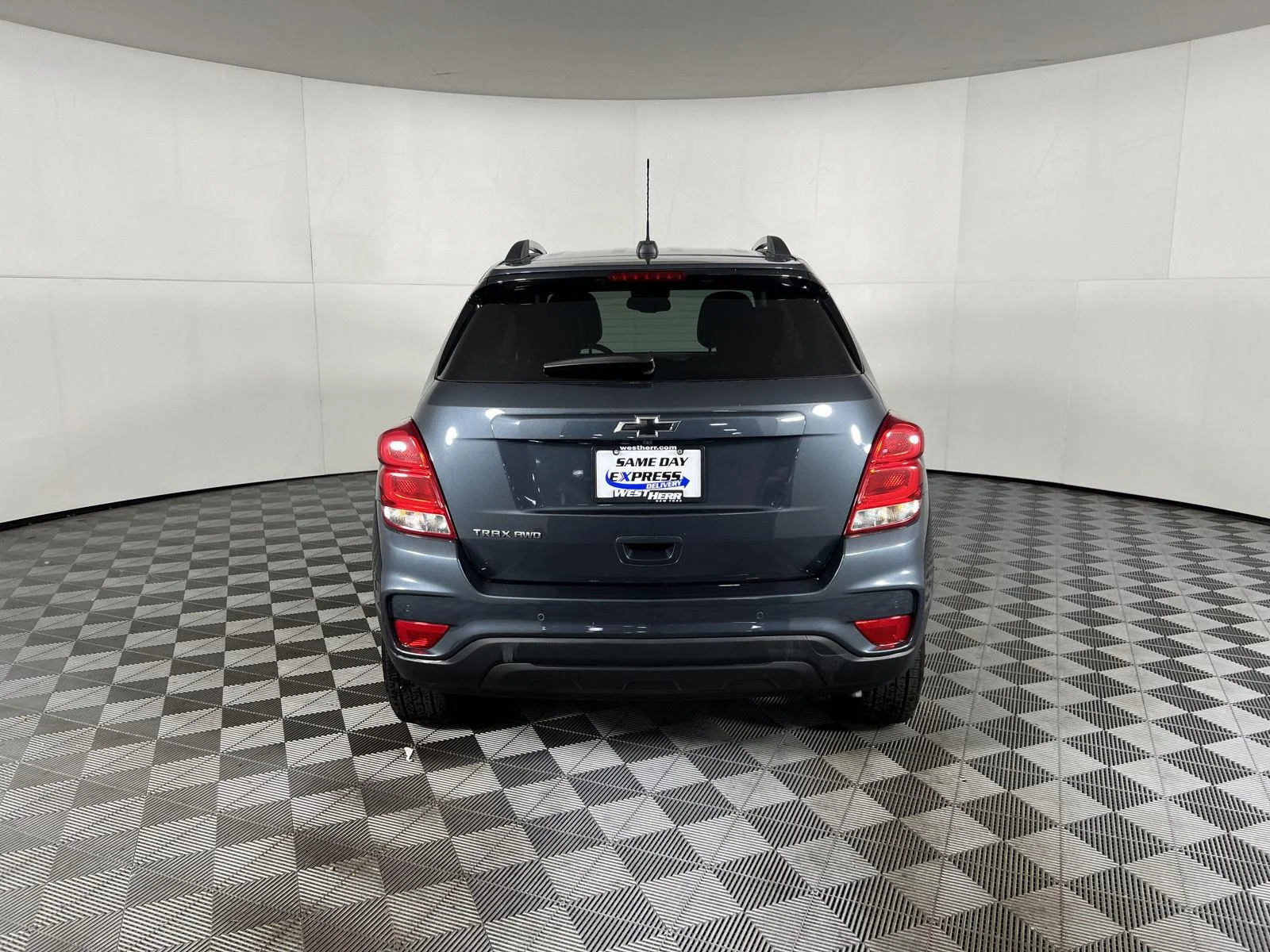 Used 2022 Shadow Gray Metallic Chevrolet LT image 23