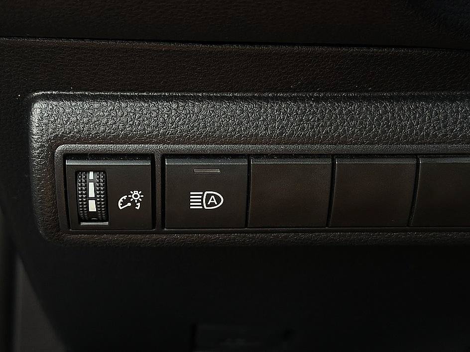 Used 2025 Midnight Black Metallic Toyota LE image 21