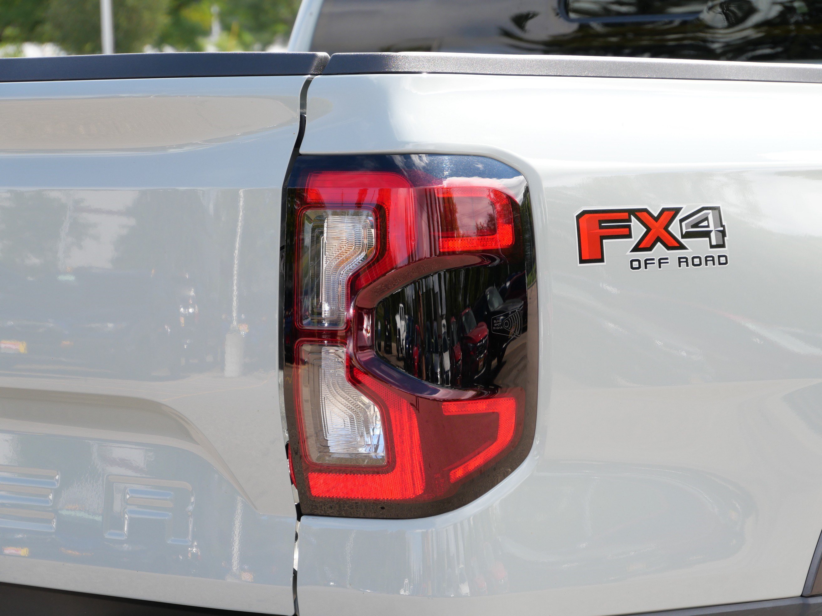 Used 2024 Cactus Grey Ford XLT image 17