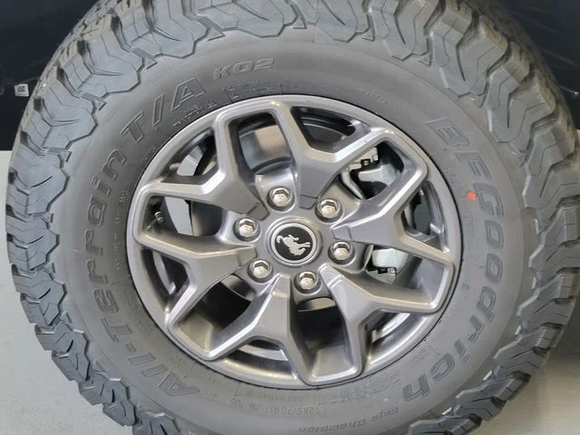 New 2025 Oxford White Ford Badlands® image 12