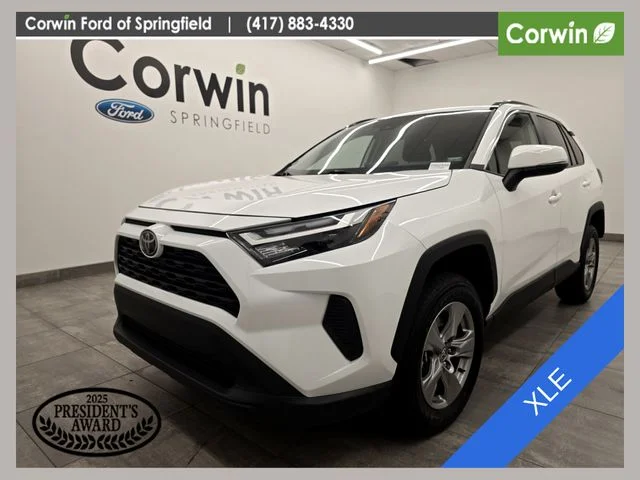 2025 Toyota RAV4 XLE