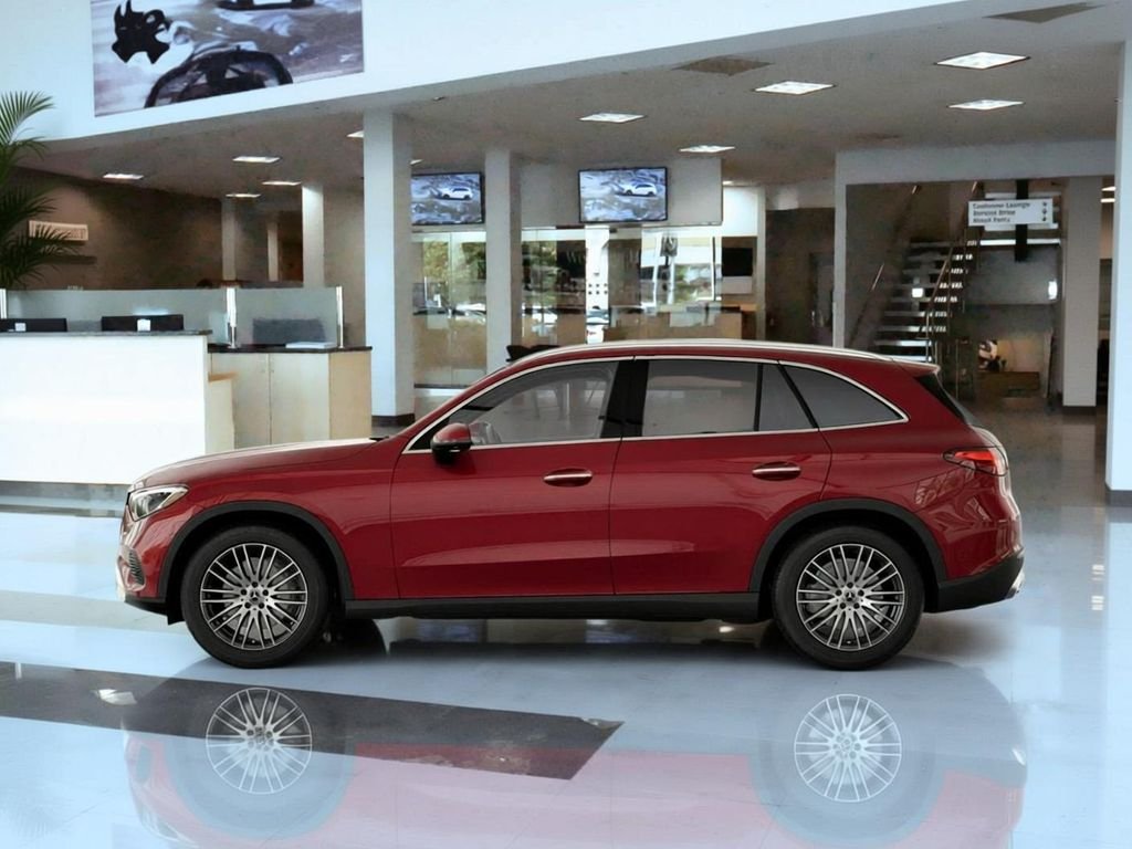New 2026 MANUFAKTUR Patagonia Red Metallic Mercedes-Benz GLC 300 image 33
