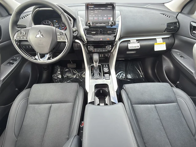New 2026 Silver Mitsubishi SE 1.5T S-AWC image 14