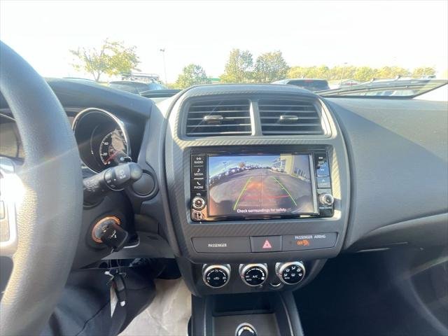 2025 Mitsubishi Outlander Sport ES - Photo 17