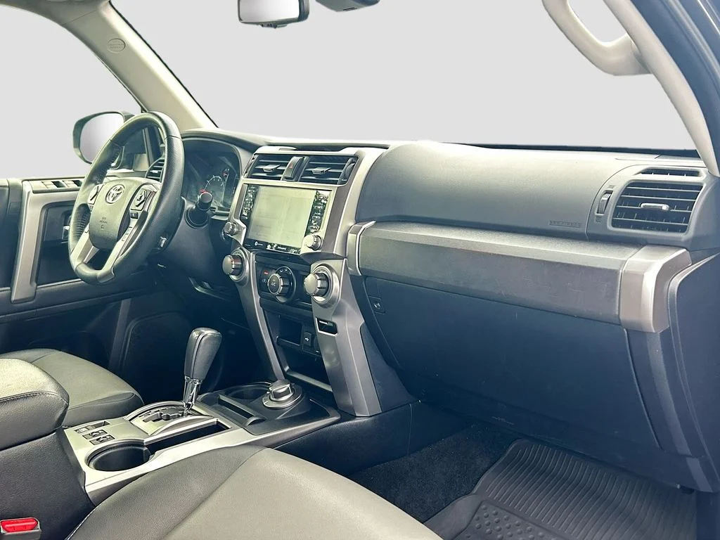 Used 2021 Magnetic Gray Metallic Toyota SR5 Premium image 29