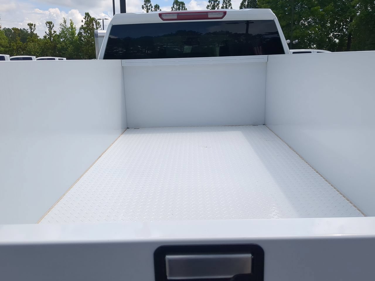 New 2026 Summit White GMC Pro image 24