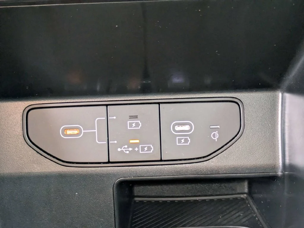 Used 2024 Black Kia S image 24