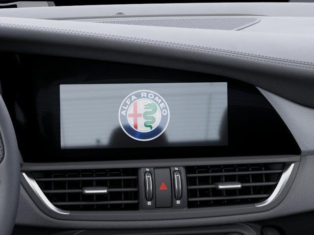 New 2025 Milano White Exterior Paint Alfa Romeo  image 68