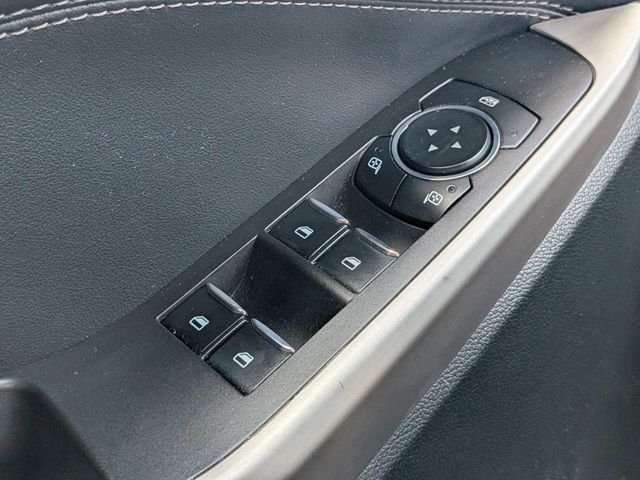 Used 2023 White Ford XLT image 28