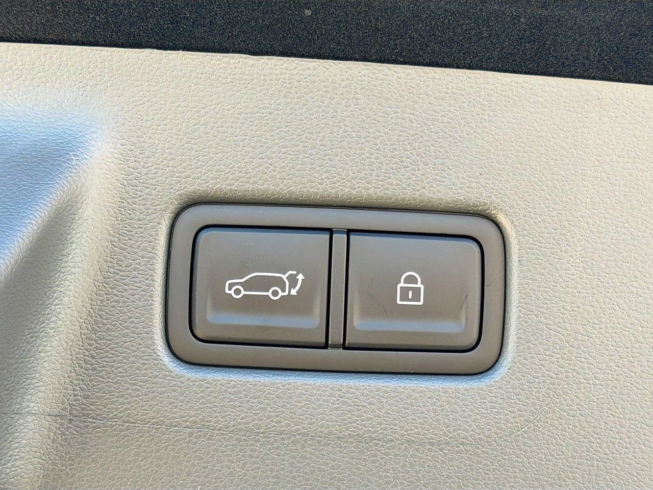 New 2026 Phantom Black Hyundai SEL FWD image 12