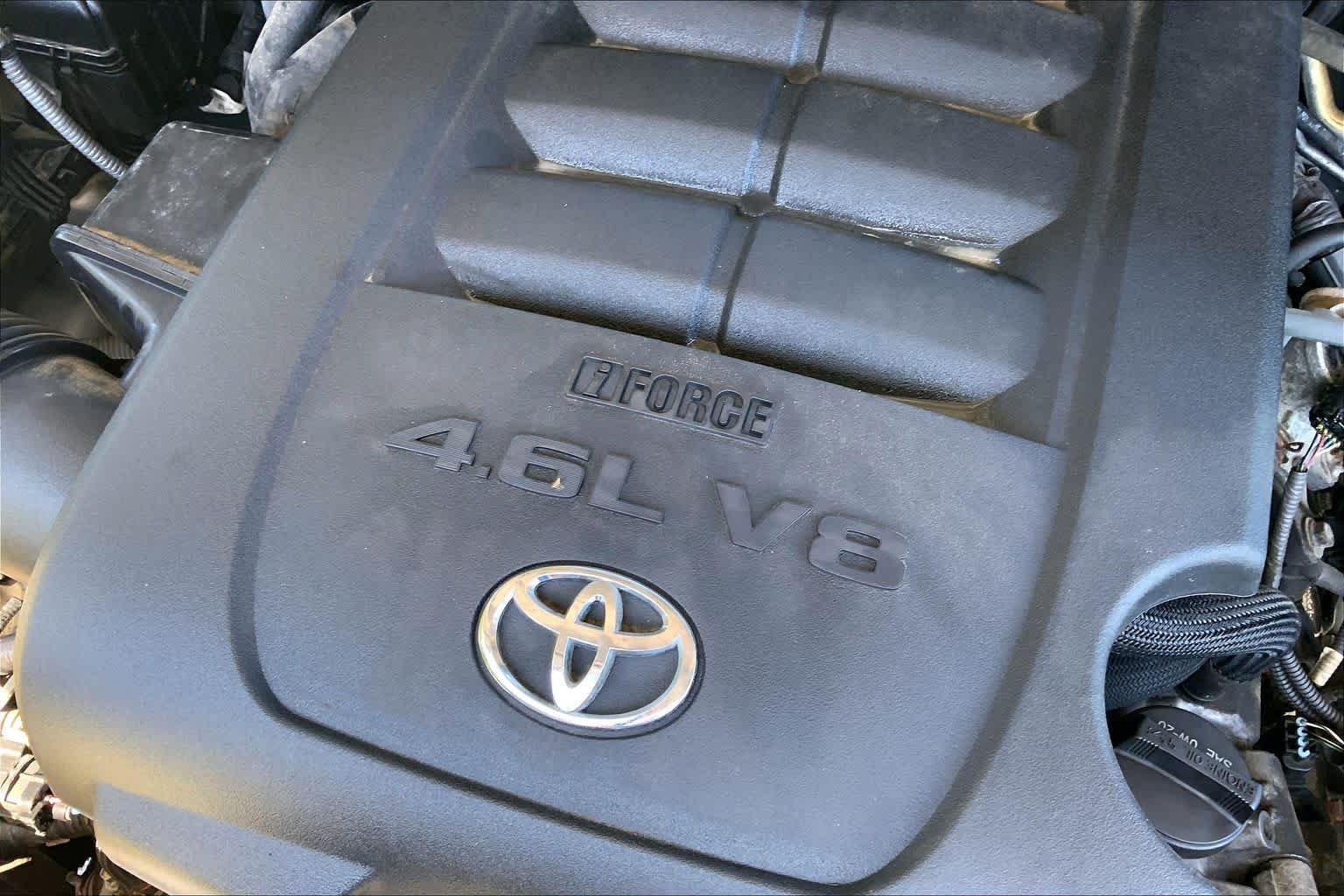 Used 2014 Silver Sky Metallic Toyota SR image 29