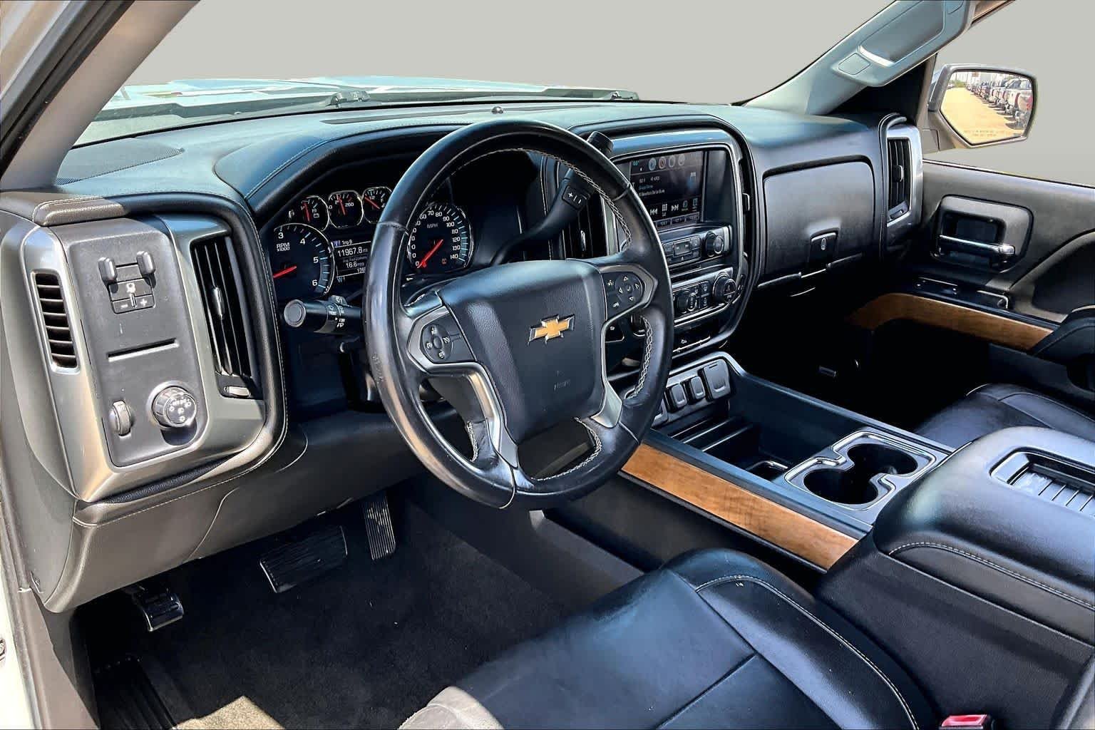 Used 2018 Silver Ice Metallic Chevrolet LTZ image 16