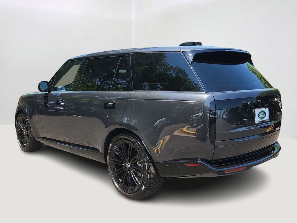 Certified Used 2025 Carpathian Grey Premium Metallic Land Rover SE image 6