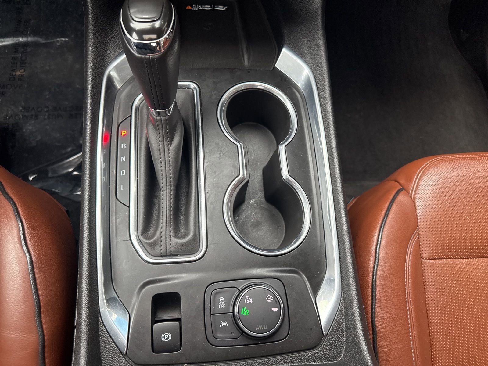 Used 2019 Mosaic Black Metallic Chevrolet High Country image 32