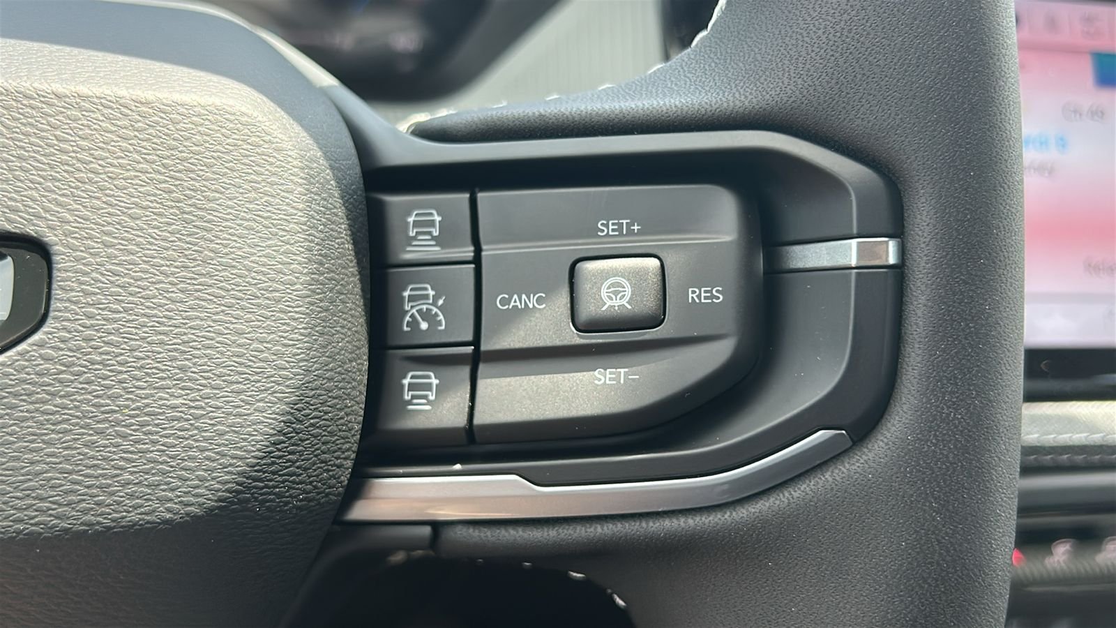New 2026 Hydro Blue Pearlcoat Jeep Laredo image 25
