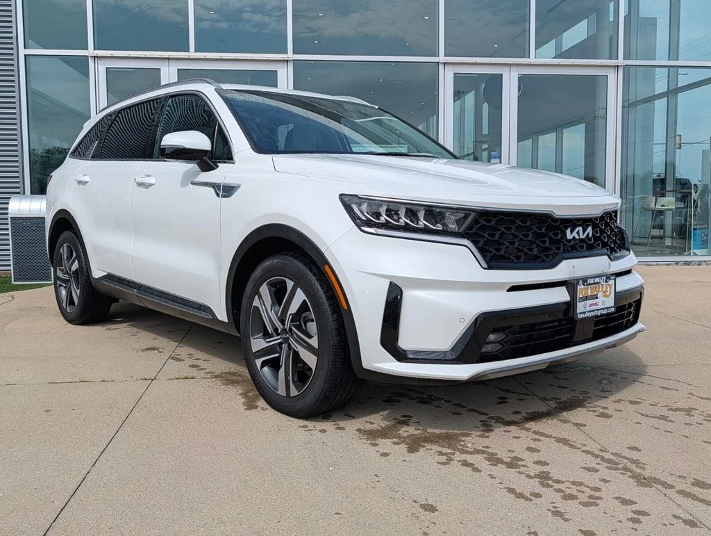 Used 2023 White Kia EX image 2