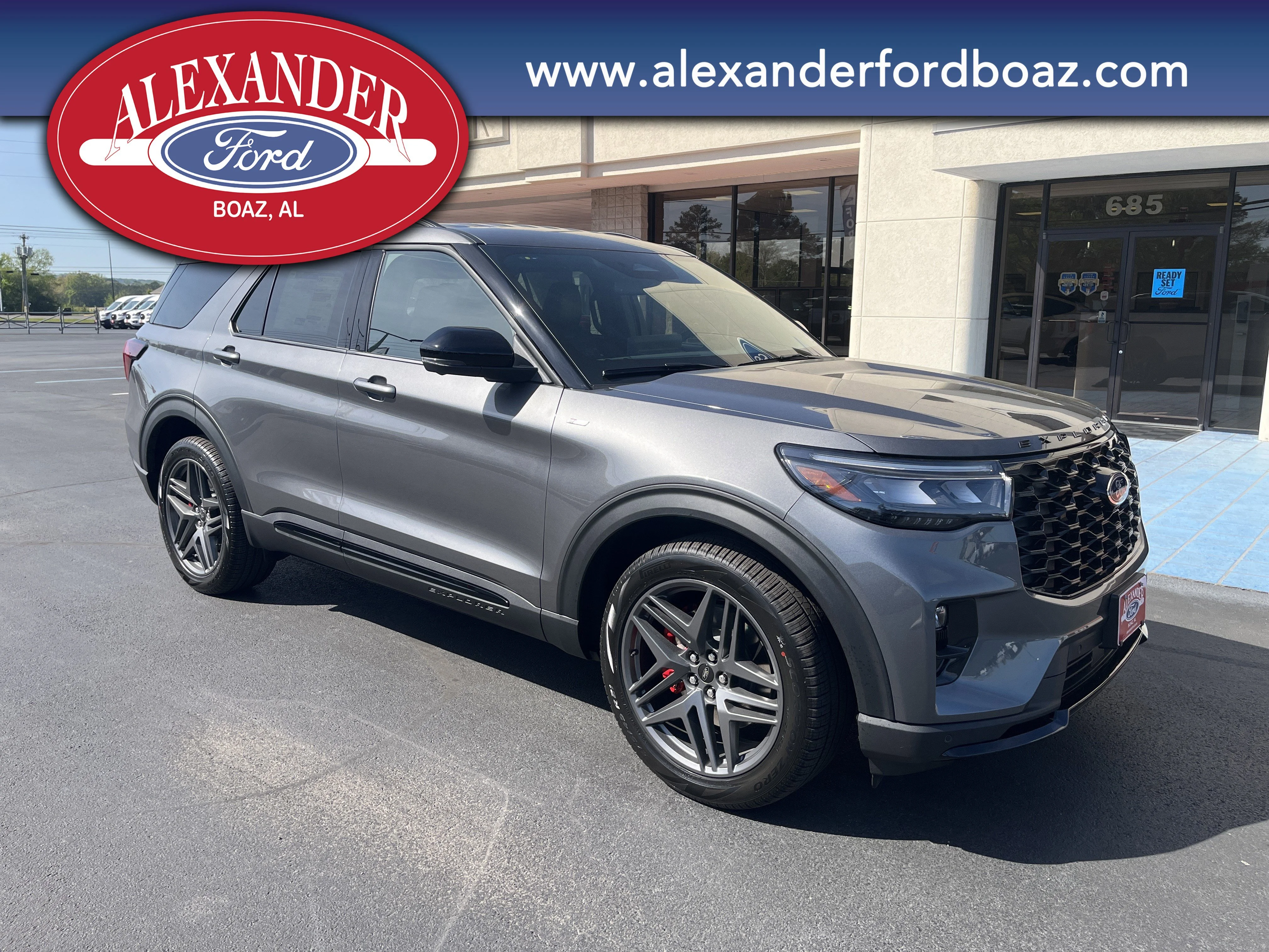 New 2026 Carbonized Gray Metallic Ford ST-Line image 3