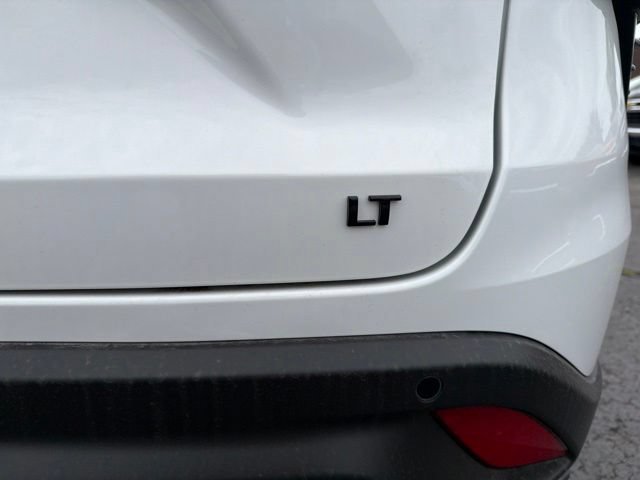 Used 2026 Summit White Chevrolet LT image 13
