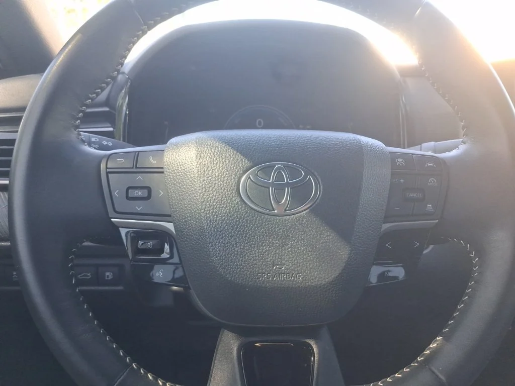 Used 2025 White Toyota SE image 32