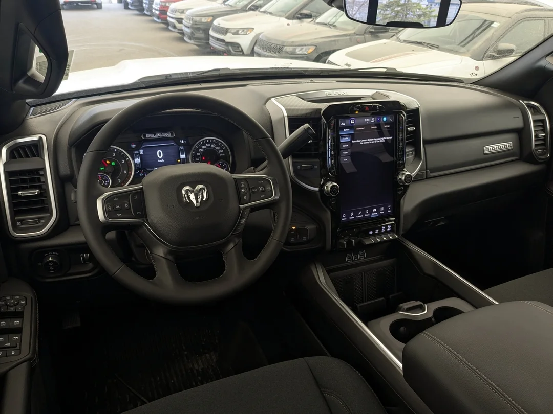 New 2026 White RAM Big Horn - - 4x4 - Level 2 Plus Grp - Max Tow Pkg - Sport Appearance Pkg & More! image 25