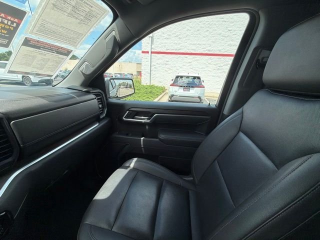 Used 2025 Black GMC SLT image 46