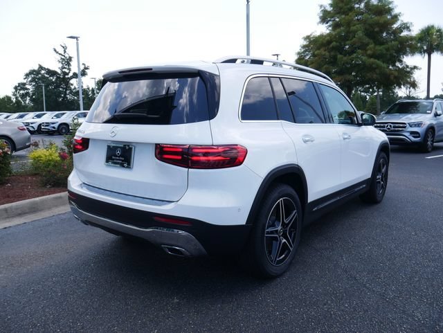 New 2026 Polar White Mercedes-Benz GLB 250 image 27