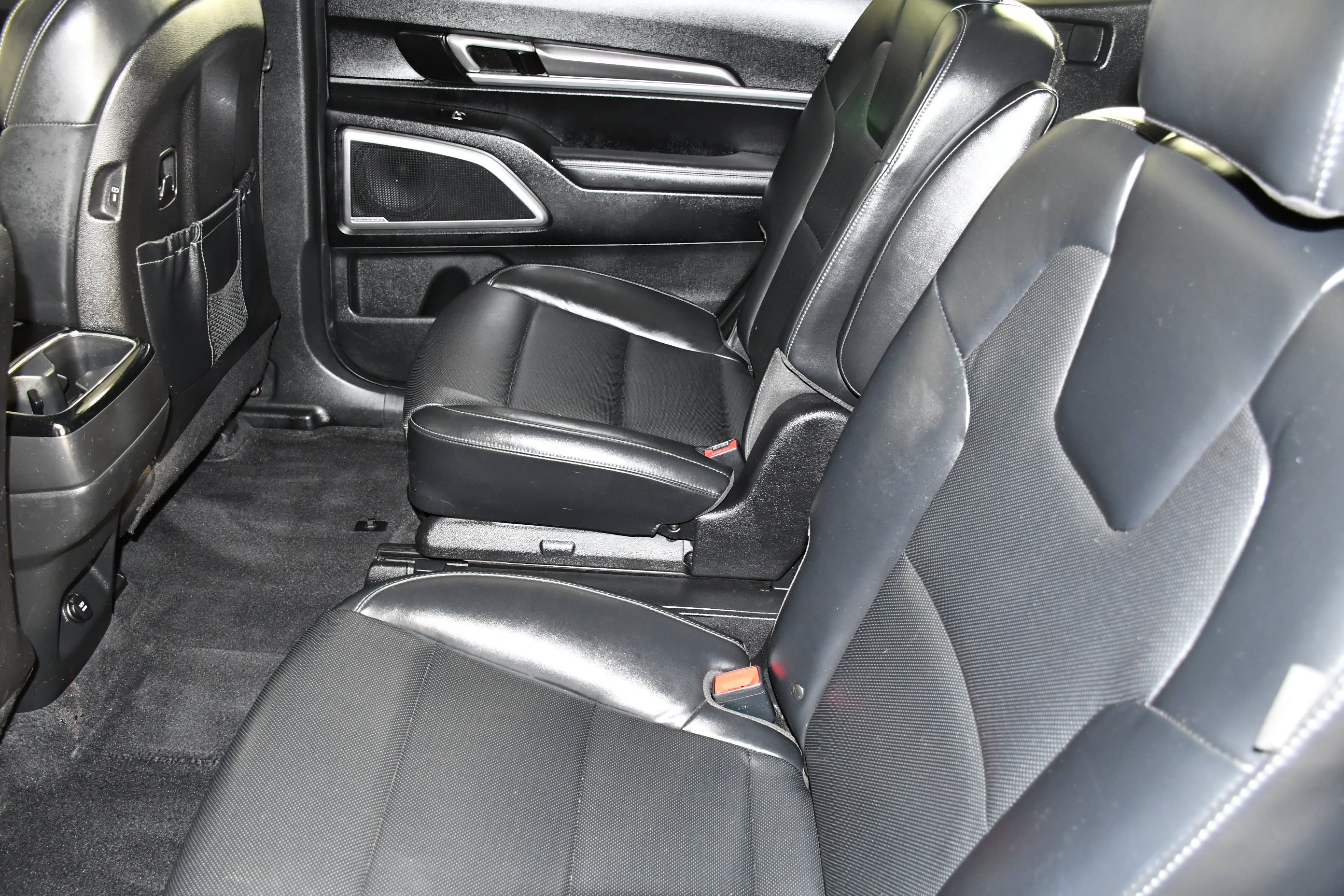 Used 2023 Dawning Red Kia S image 47