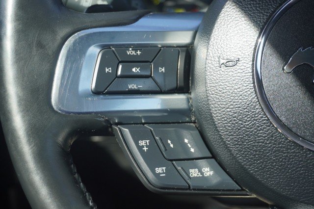 Used 2022  Ford GT Premium image 22
